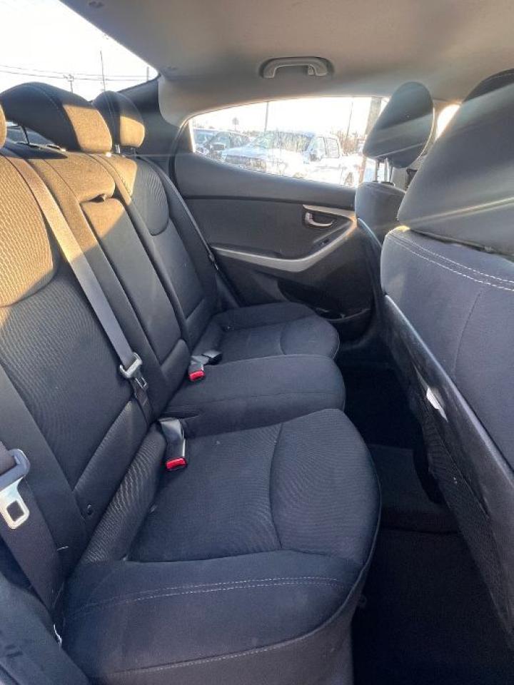 2015 Hyundai Elantra GL Photo