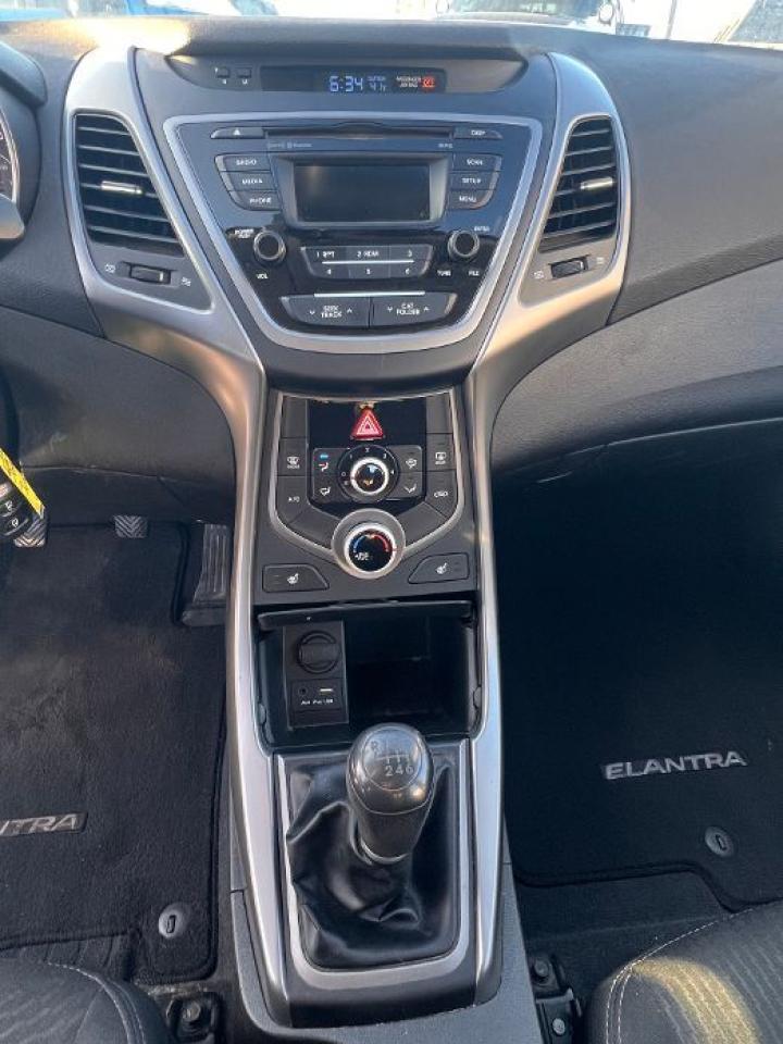 2015 Hyundai Elantra GL Photo