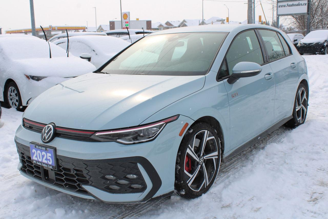 2025 Volkswagen Golf GTI 2.0 TSI 271 HP Photo2