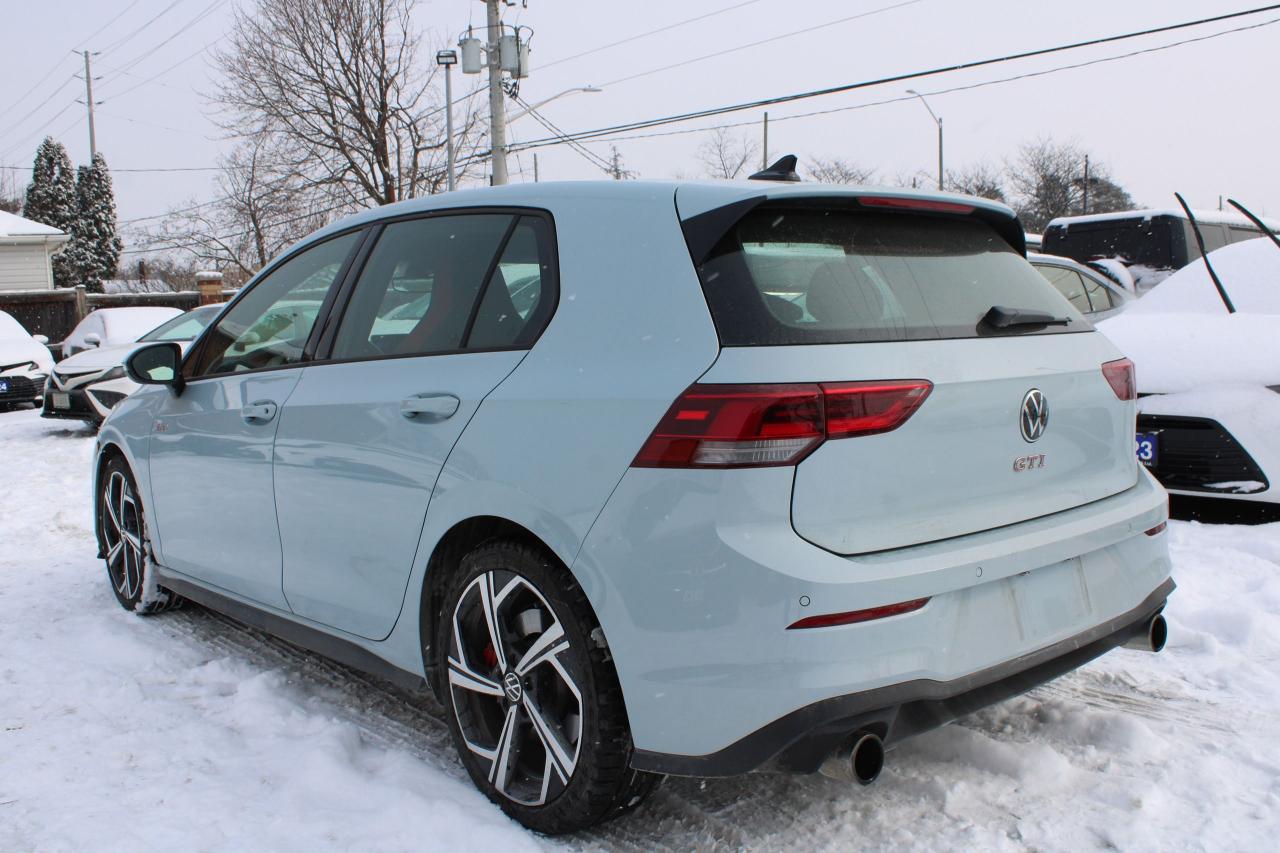 2025 Volkswagen Golf GTI 2.0 TSI 271 HP Photo3