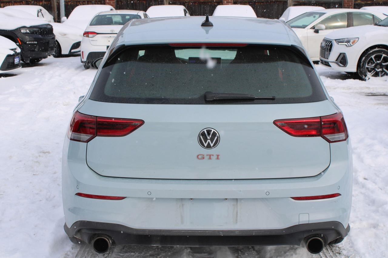 2025 Volkswagen Golf GTI 2.0 TSI 271 HP Photo