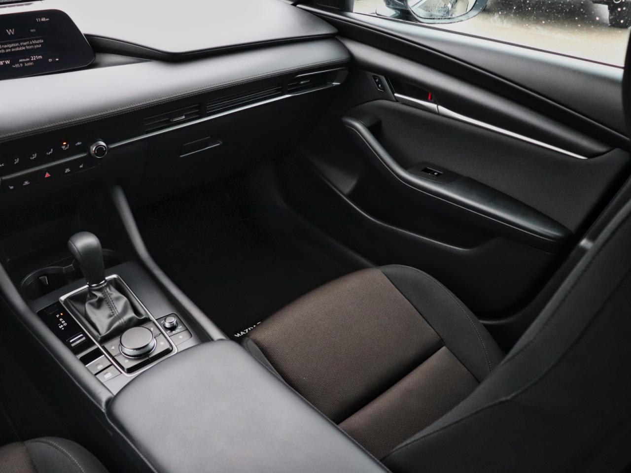 2023 Mazda Mazda3 Sport GX Photo