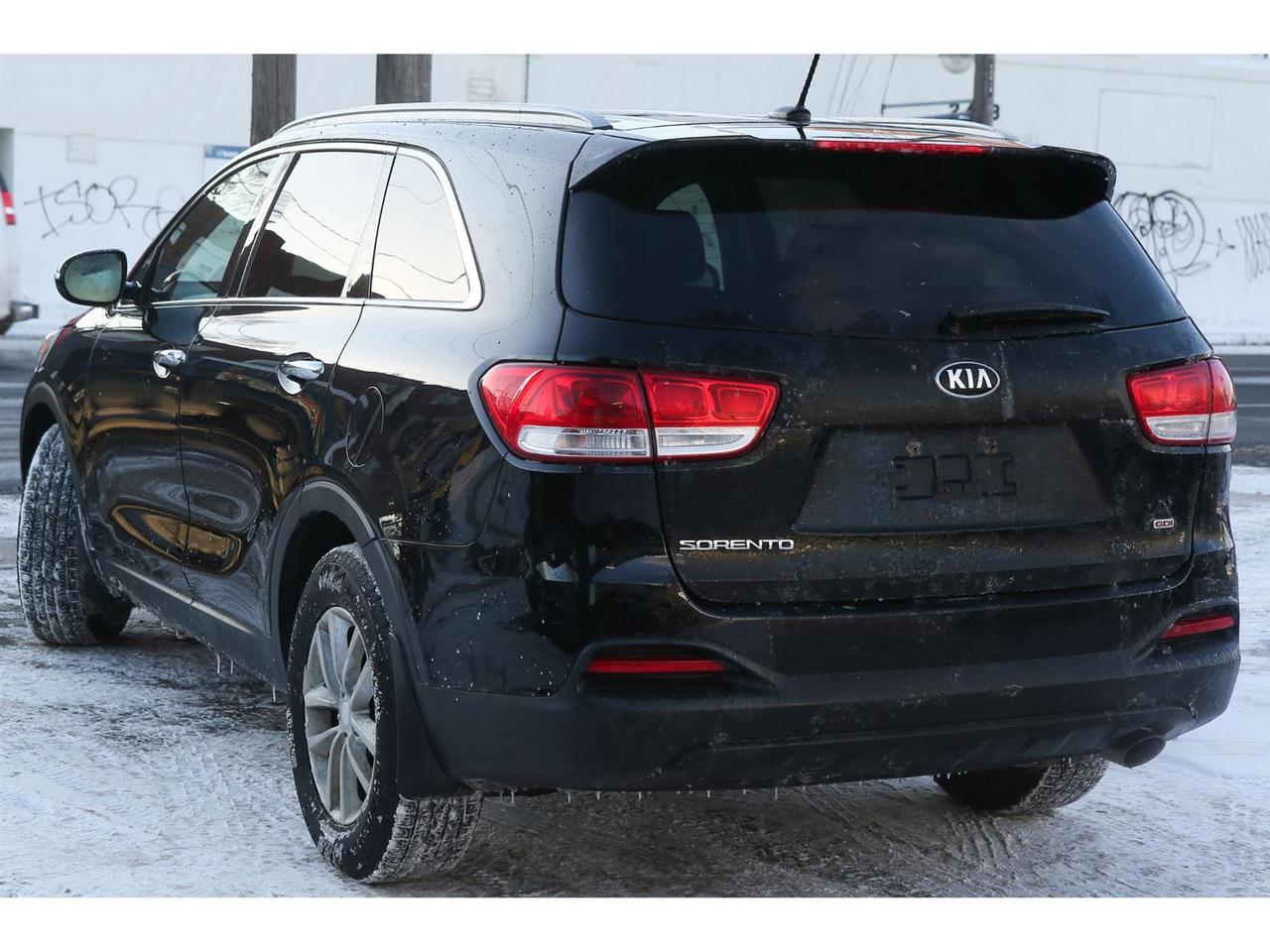 2016 Kia Sorento LX 2.4L Photo4
