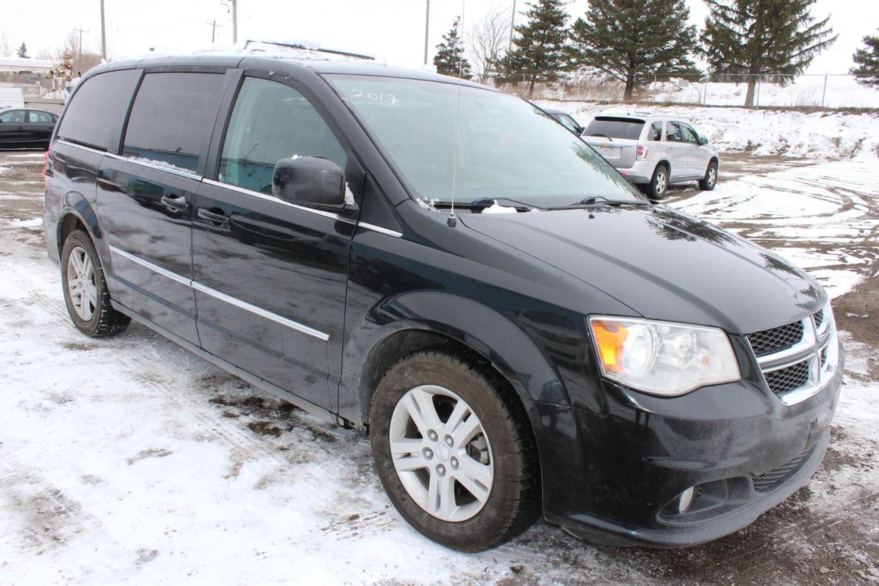2017 Dodge Grand Caravan Crew Plus Photo