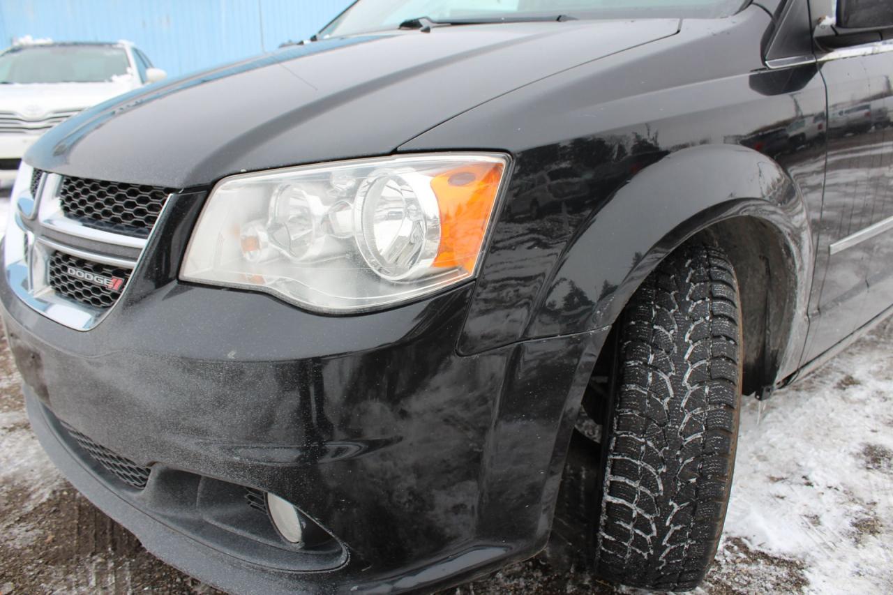 2017 Dodge Grand Caravan Crew Plus Photo