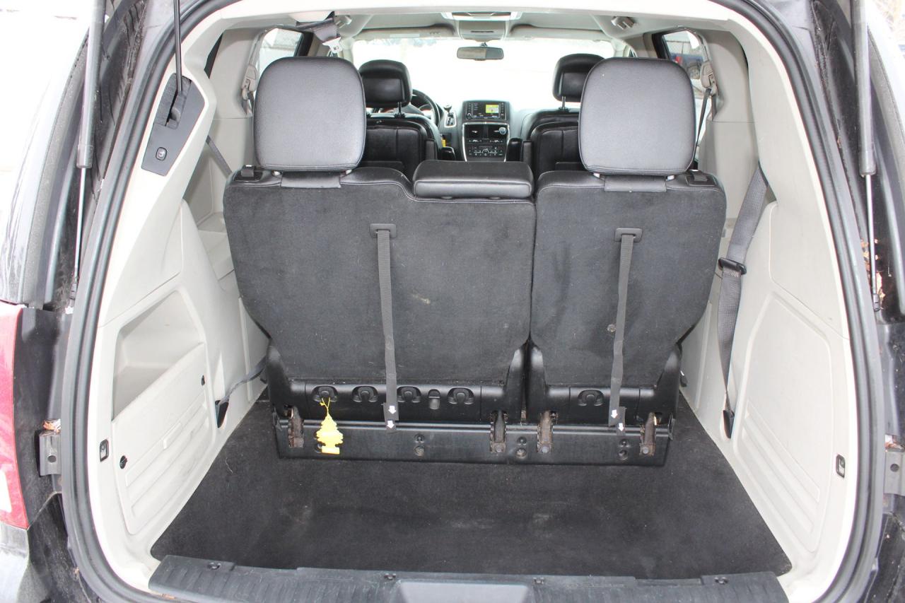 2017 Dodge Grand Caravan Crew Plus Photo