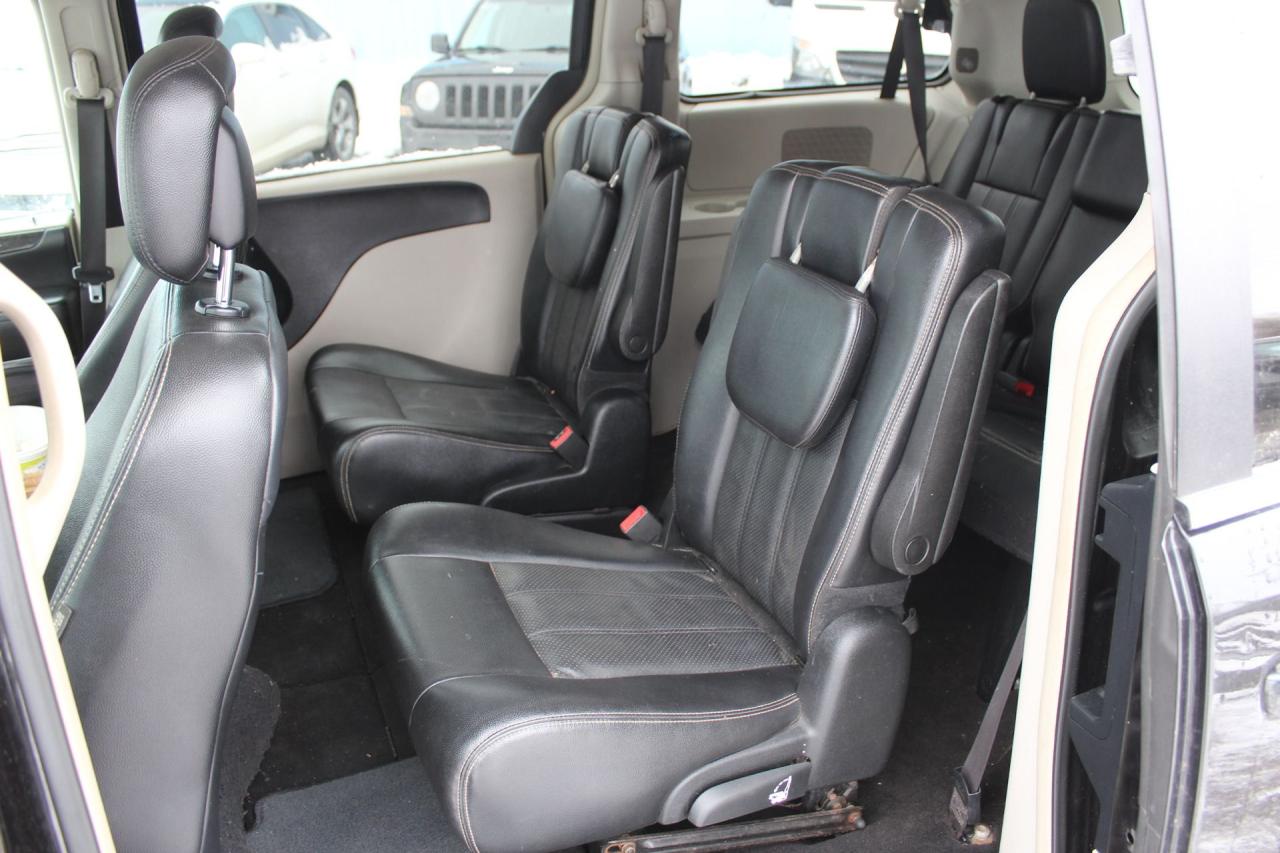 2017 Dodge Grand Caravan Crew Plus Photo