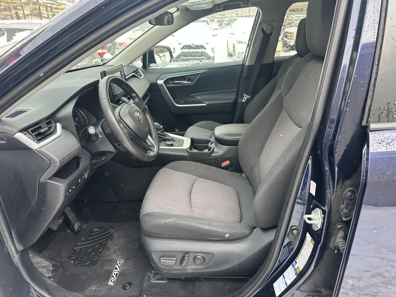 2019 Toyota RAV4 AWD Hybrid XLE Photo