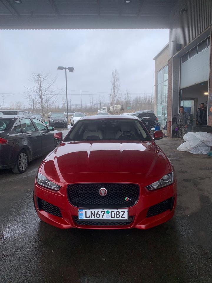 1775700432