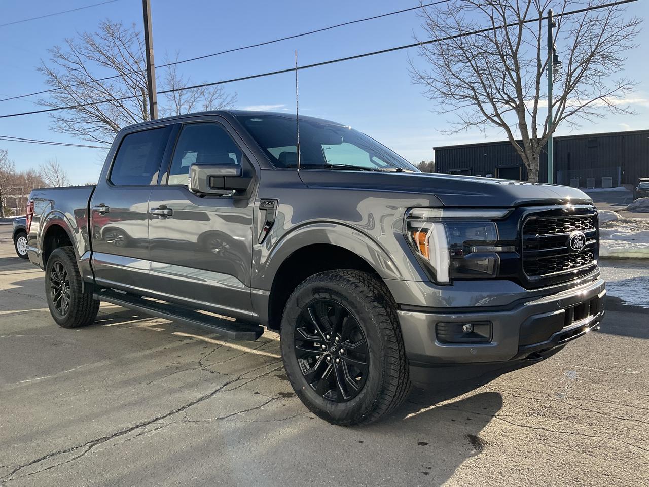 2026 Ford F-150 Lariat Photo2