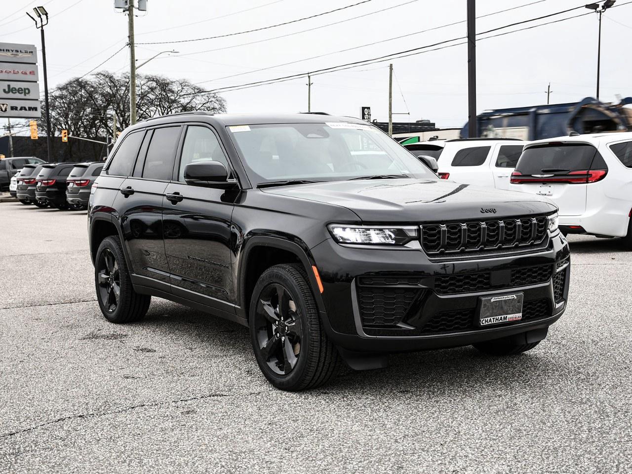 2026 Jeep Grand Cherokee ALTITUDE 4X4 Photo4