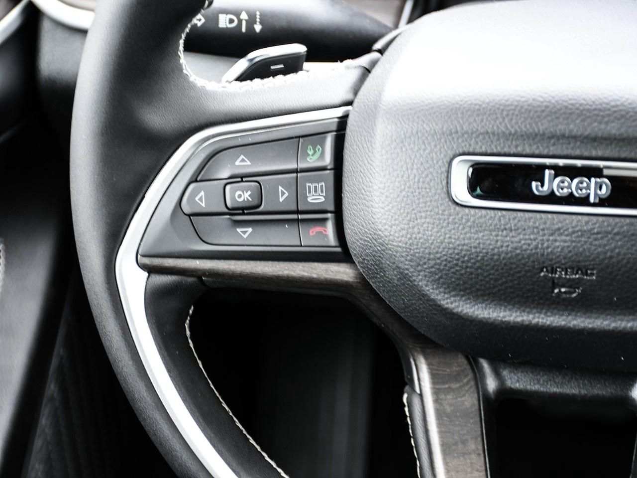 2026 Jeep Grand Cherokee ALTITUDE 4X4 Photo
