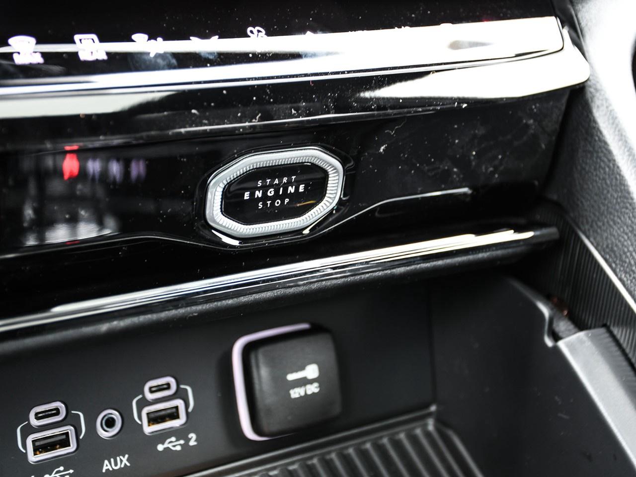2026 Jeep Grand Cherokee ALTITUDE 4X4 Photo
