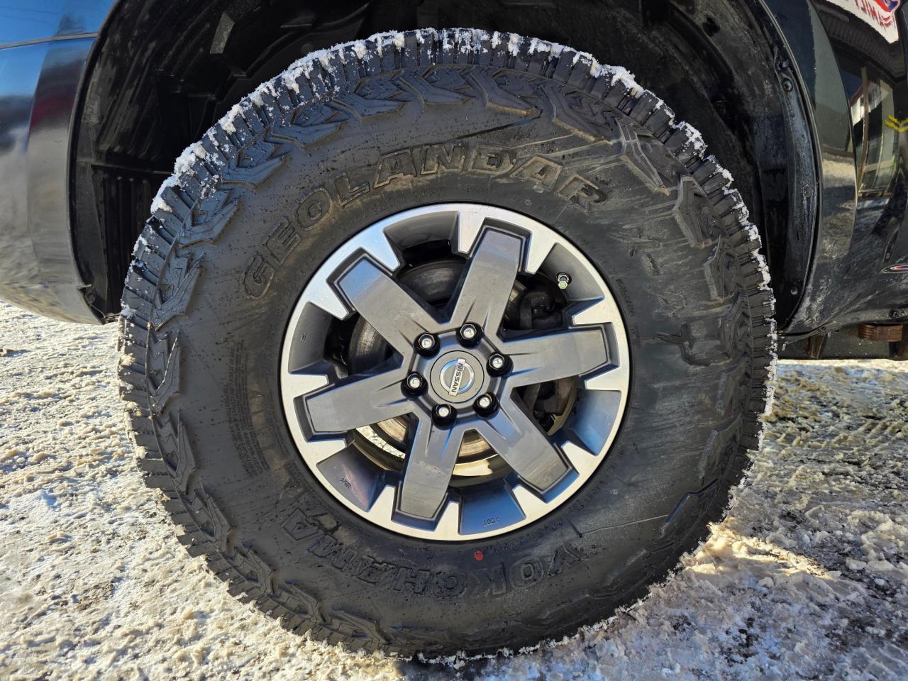 2019 Nissan Frontier MANUAL | PRO-4X | ACCIDENT FREE Photo