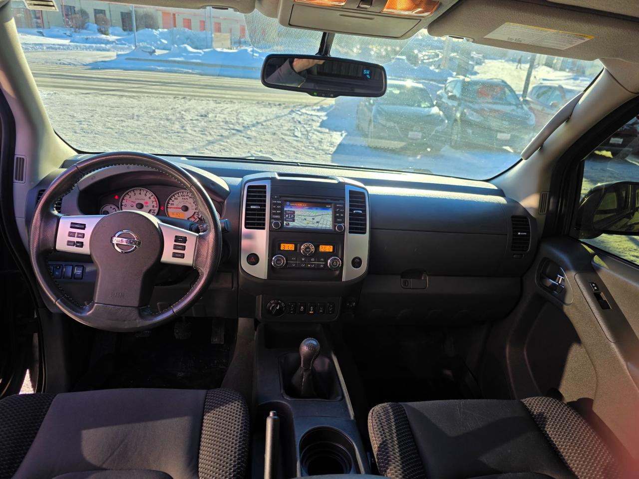 2019 Nissan Frontier MANUAL | PRO-4X | ACCIDENT FREE Photo
