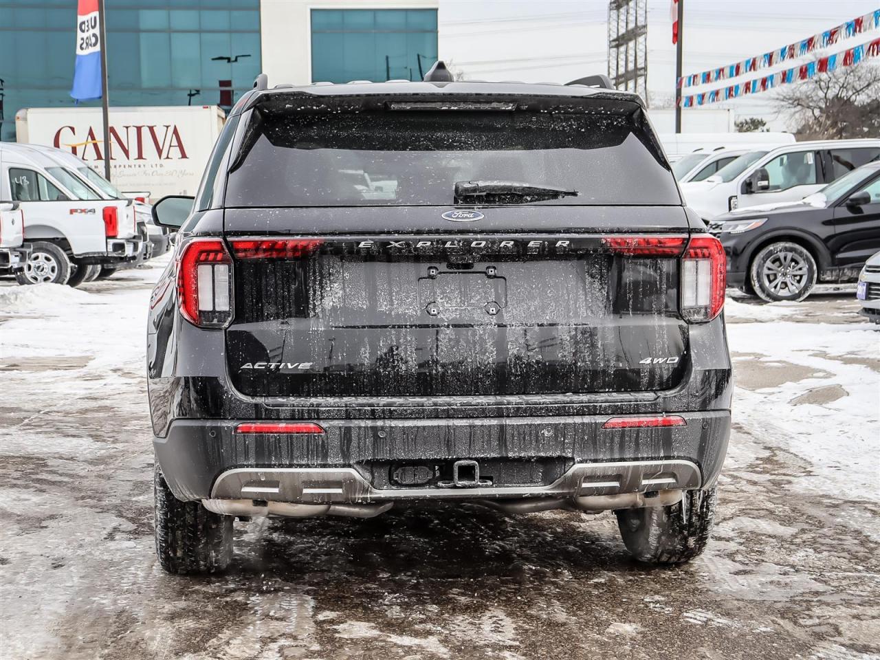 2026 Ford Explorer Active Photo4