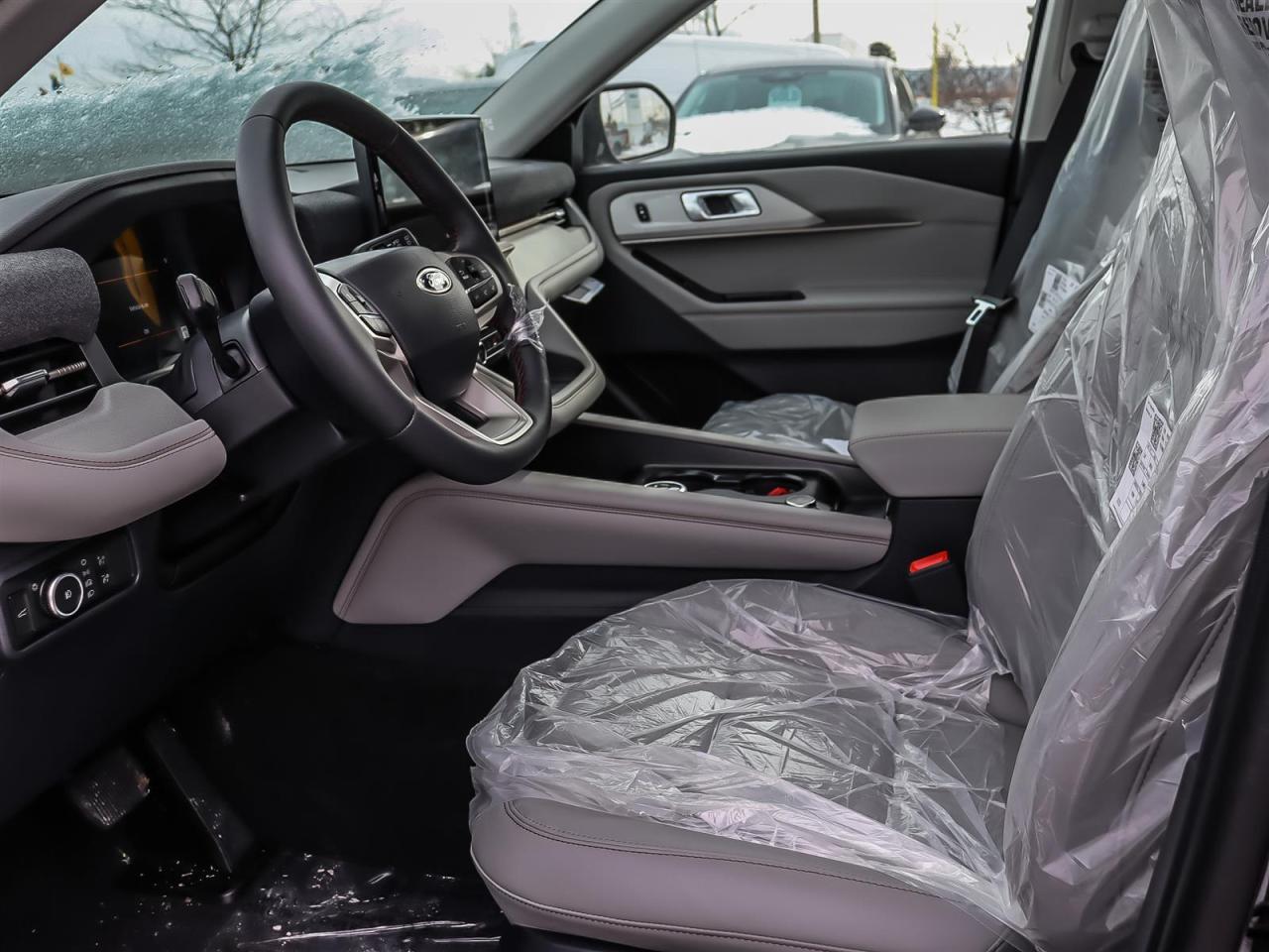 2026 Ford Explorer Active Photo