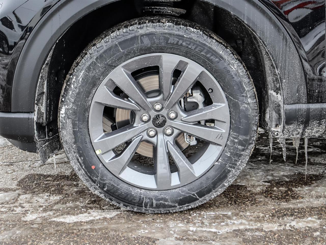 2026 Ford Explorer Active Photo