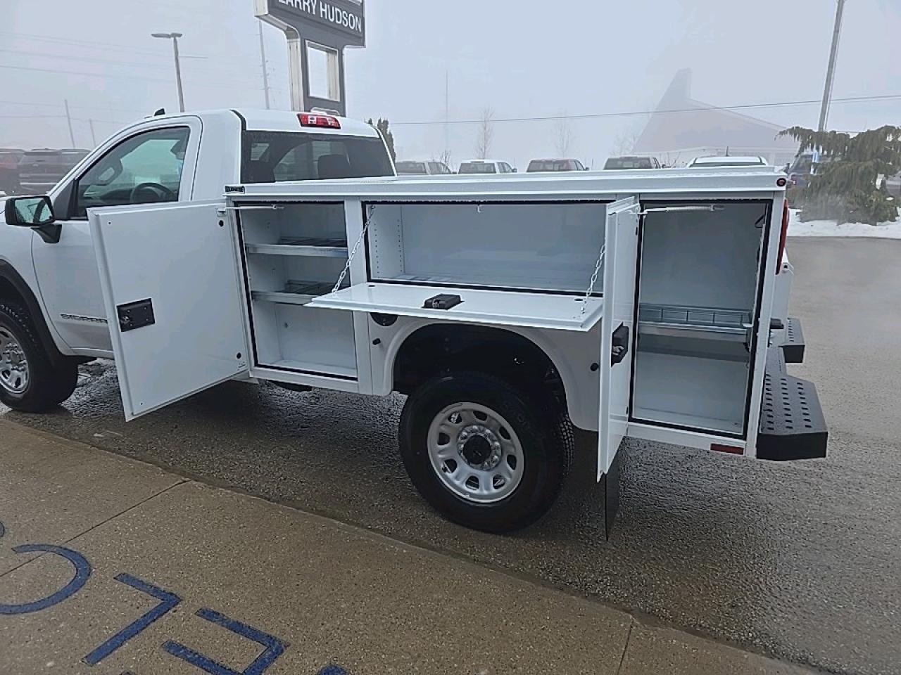 2024 GMC Sierra 3500 HD Chassis Pro SERVICE BODY Photo