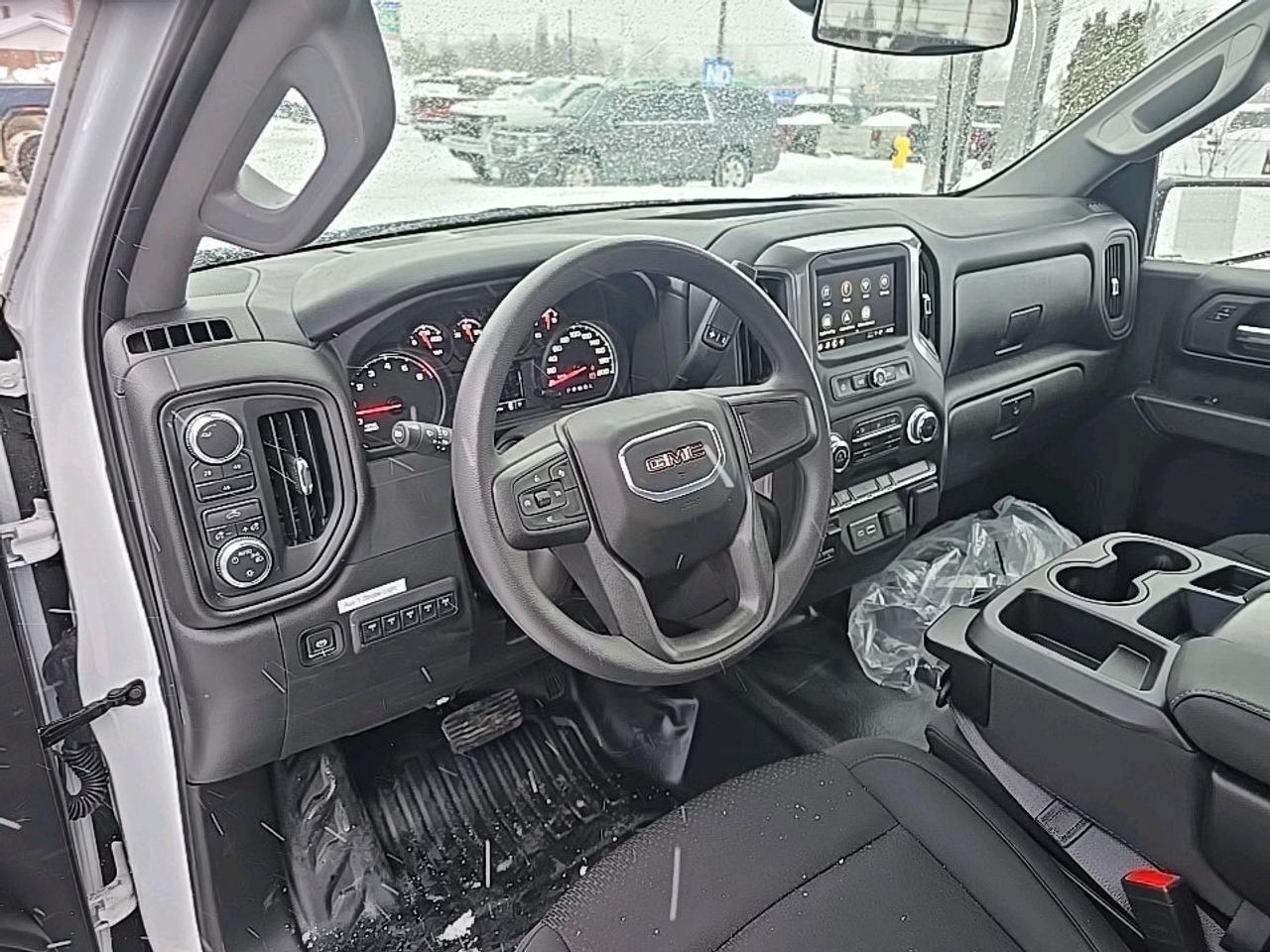 2024 GMC Sierra 3500 HD Chassis Pro SERVICE BODY Photo