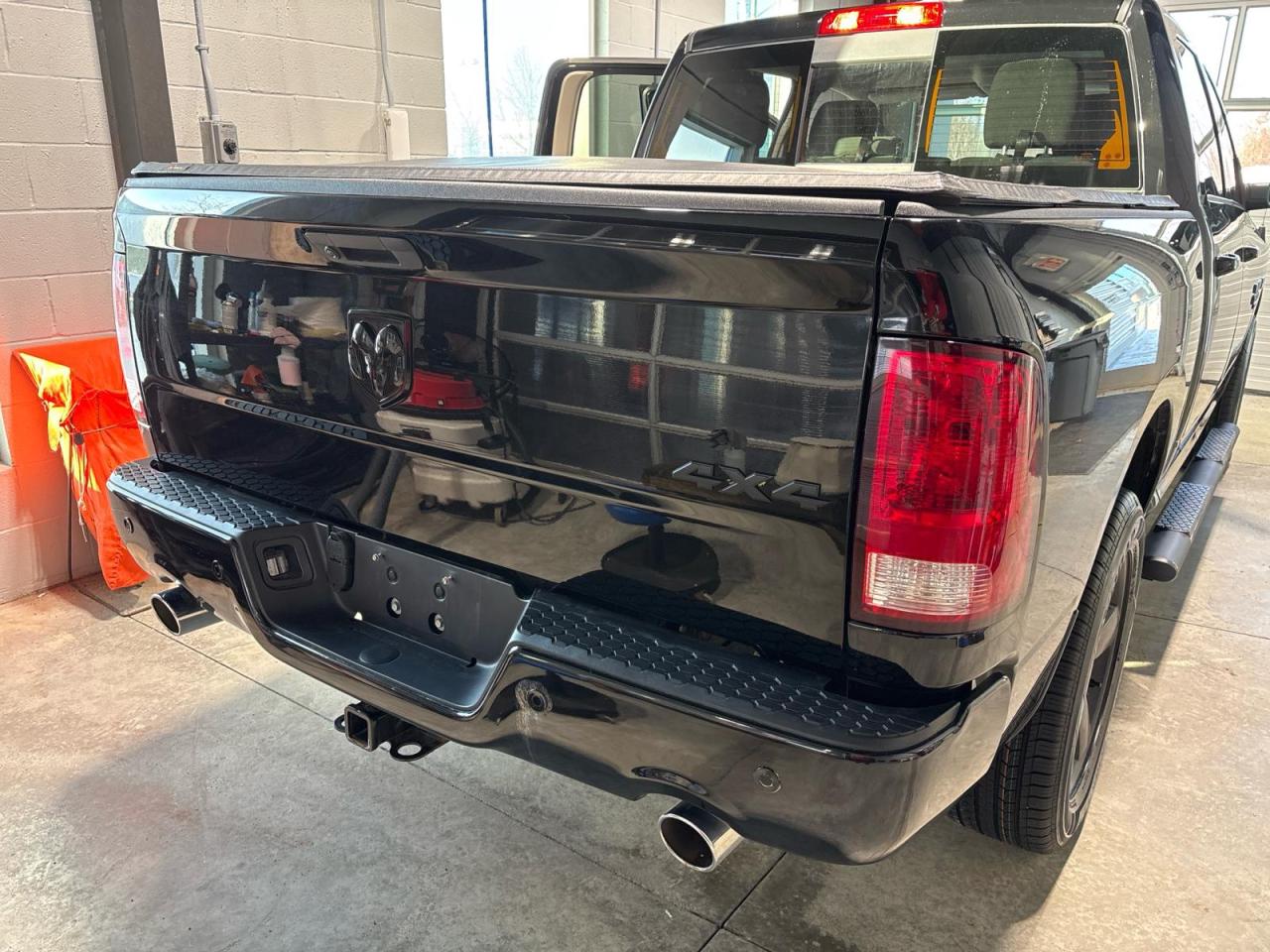 2021 RAM 1500 Classic SLT Tradesman Crew Cab SWB 4WD Photo