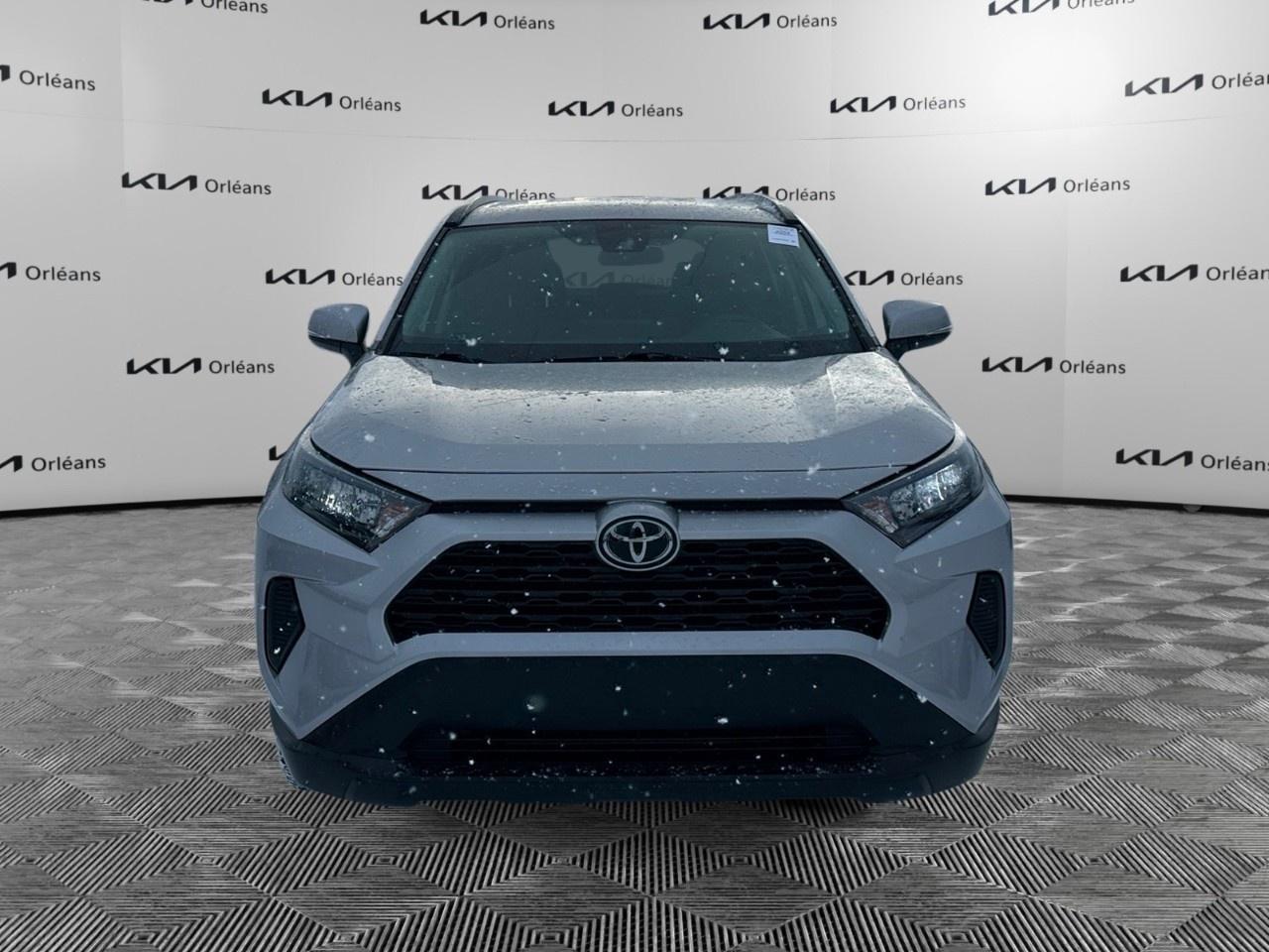2019 Toyota RAV4 AWD LE Photo