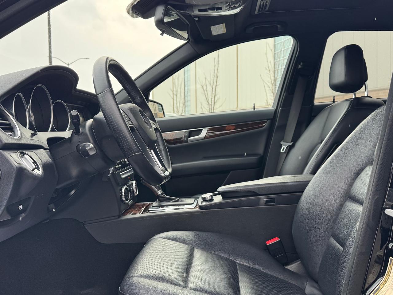 2012 Mercedes-Benz C-Class C 250 **DEALER SERVICED** Photo