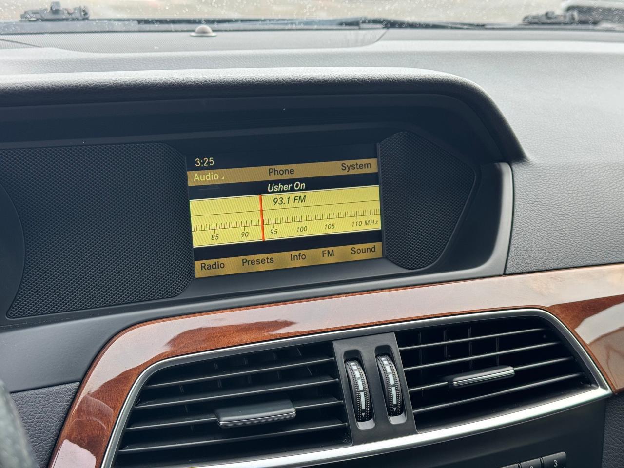 2012 Mercedes-Benz C-Class C 250 **DEALER SERVICED** Photo