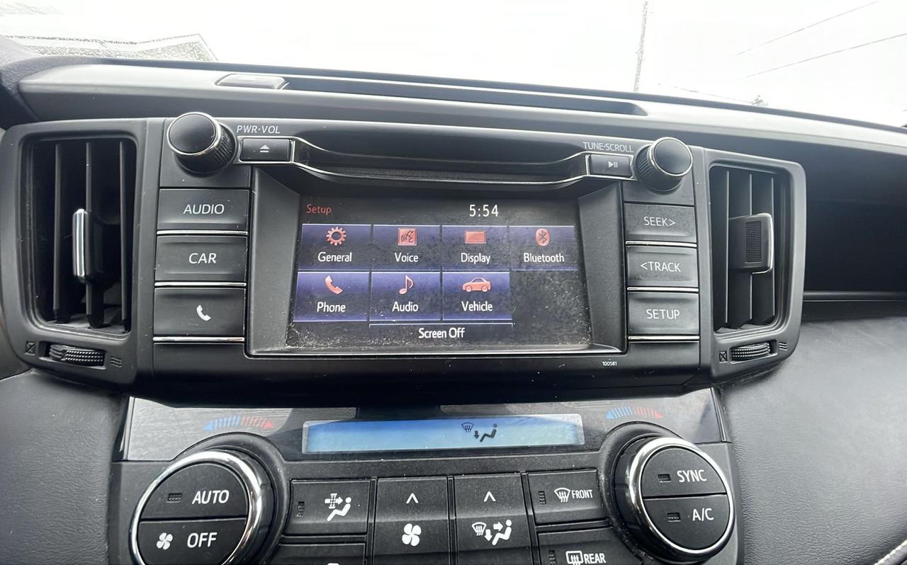 2017 Toyota RAV4 XLE Photo