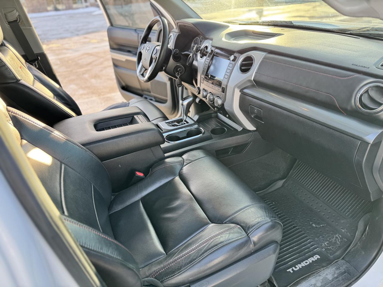 2017 Toyota Tundra 4WD Crewmax 146" 5.7L TRD PRO!! Photo