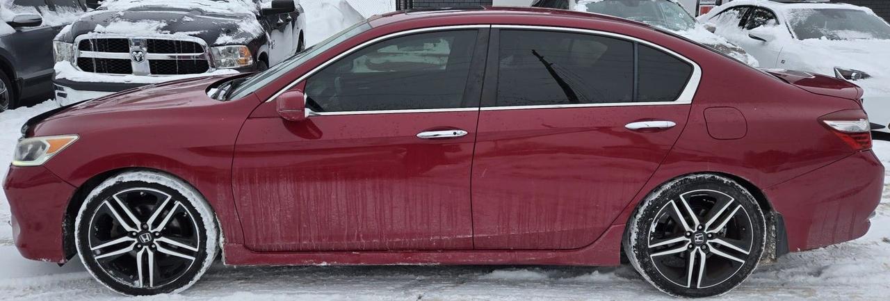 2017 Honda Accord SPORT / NO ACCIDENTS / ROOF / HTD SEATS / PWR SEAT Photo