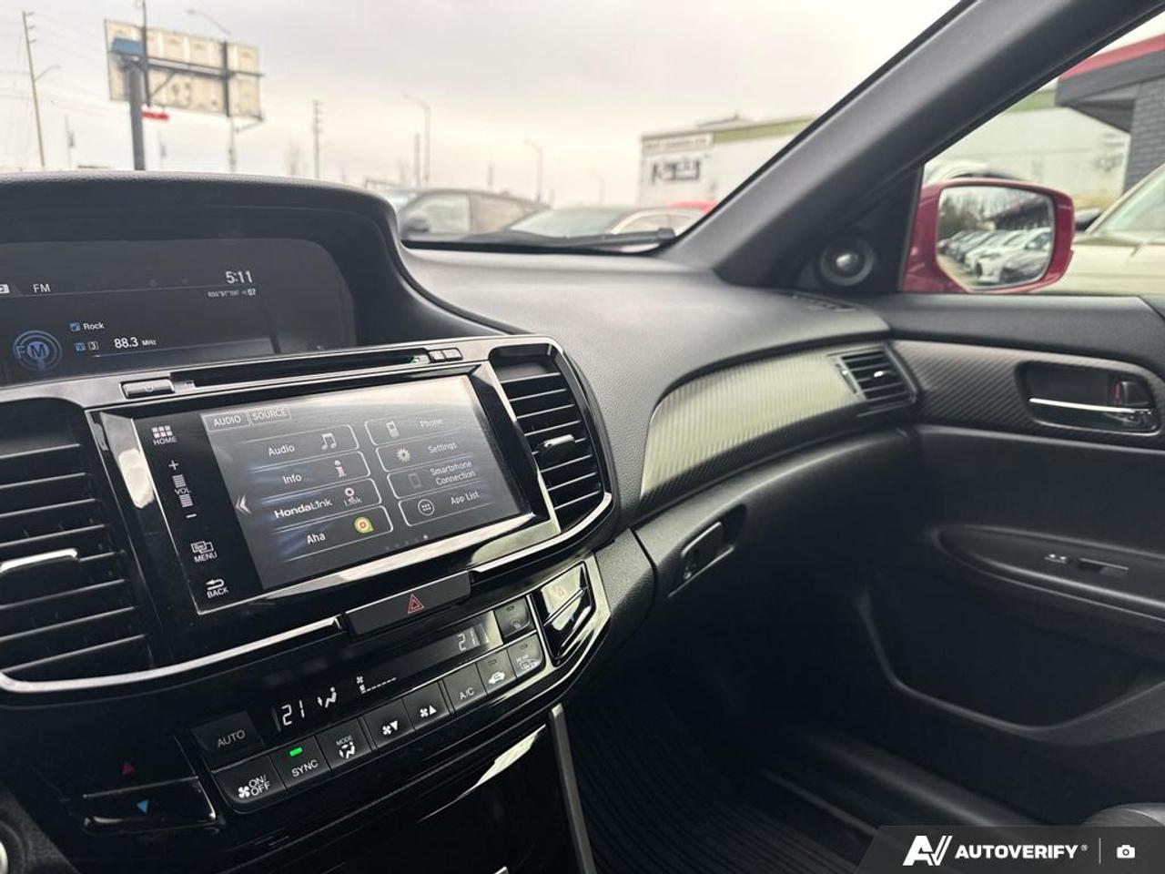 2017 Honda Accord SPORT / NO ACCIDENTS / ROOF / HTD SEATS / PWR SEAT Photo
