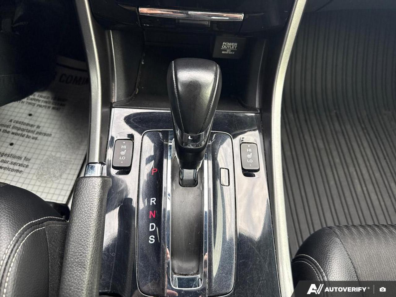 2017 Honda Accord SPORT / NO ACCIDENTS / ROOF / HTD SEATS / PWR SEAT Photo