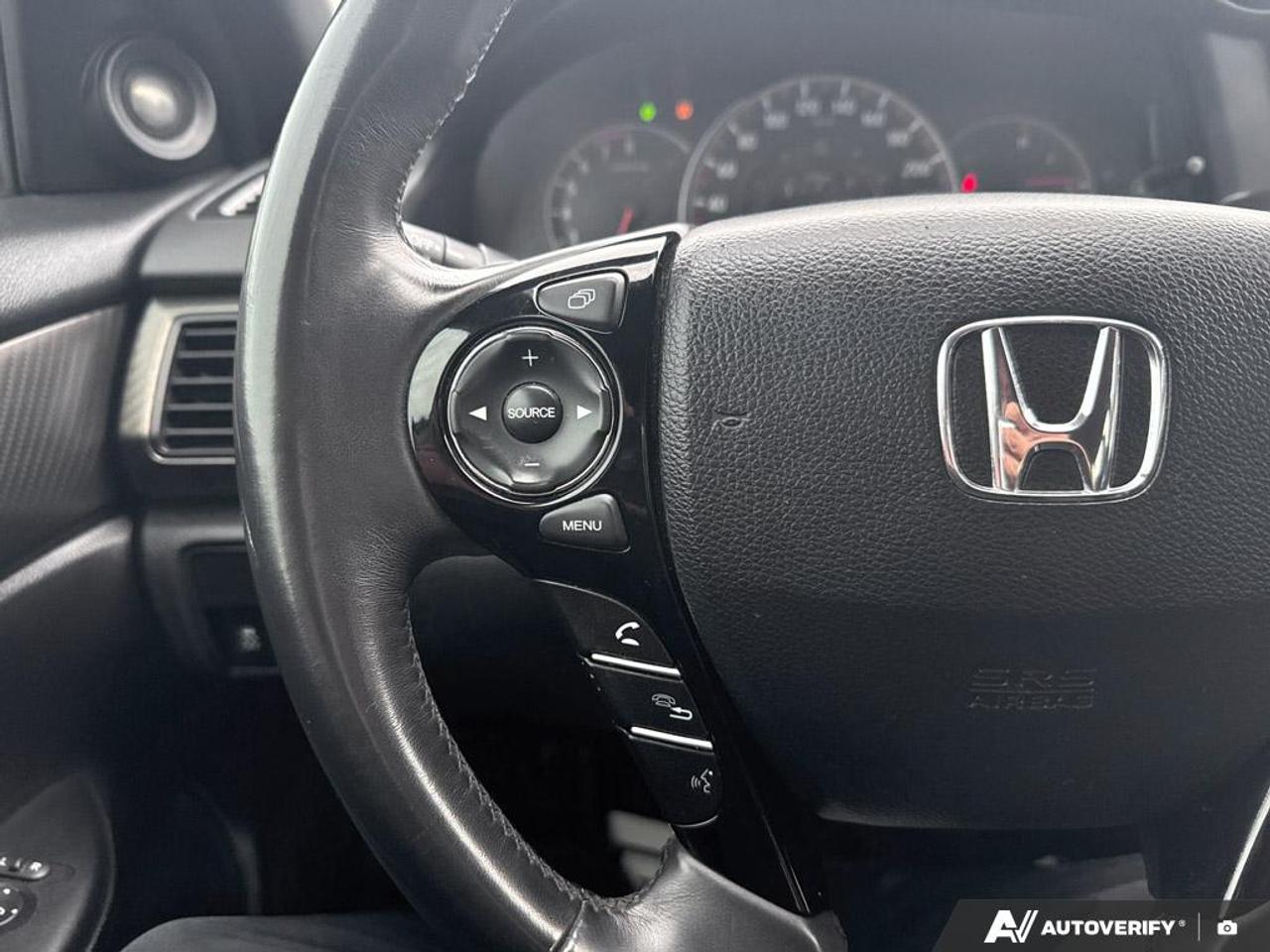 2017 Honda Accord SPORT / NO ACCIDENTS / ROOF / HTD SEATS / PWR SEAT Photo