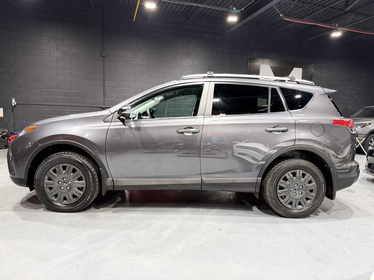 2016 Toyota RAV4 FWD 4dr LE - Photo #9