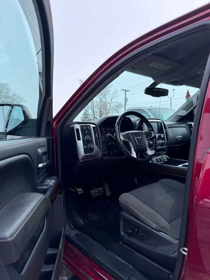 2018 GMC Sierra 1500 4WD Crew Cab 153.0" SLE | CERTIFIED | STD BED Photo