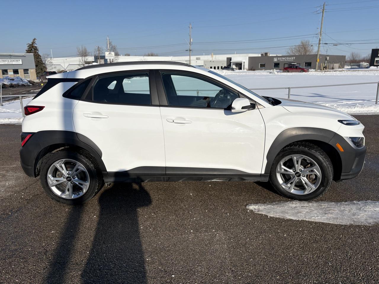 2023 Hyundai KONA Preferred Photo3