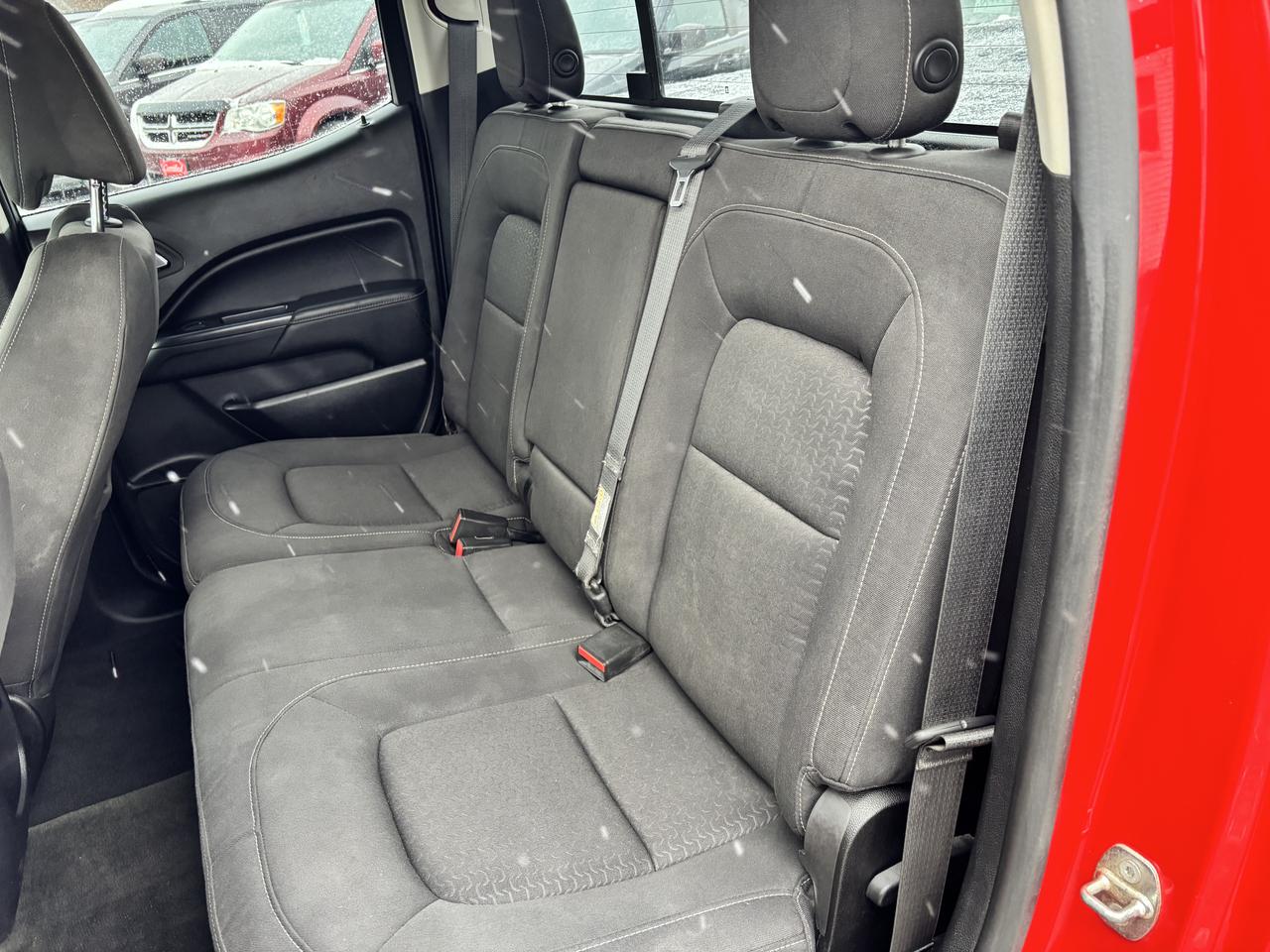 2016 GMC Canyon 4WD SLE ** CARPLAY, TOW PKG ** Photo