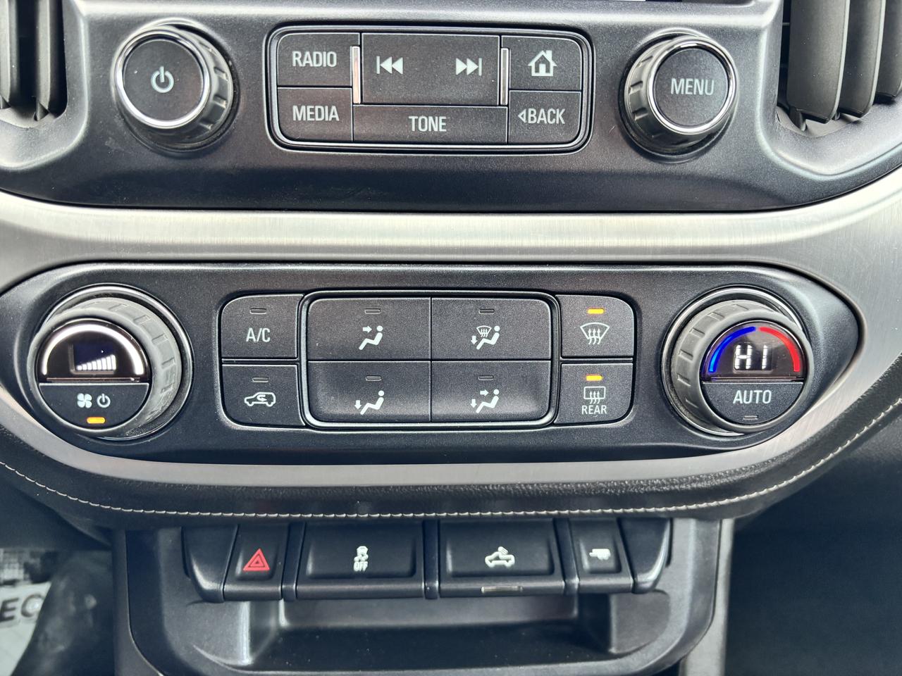 2016 GMC Canyon 4WD SLE ** CARPLAY, TOW PKG ** Photo