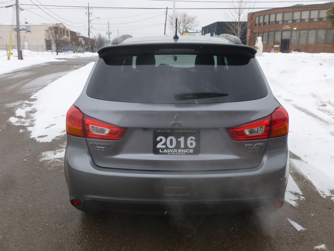 2016 Mitsubishi RVR SE Limited Edition Photo