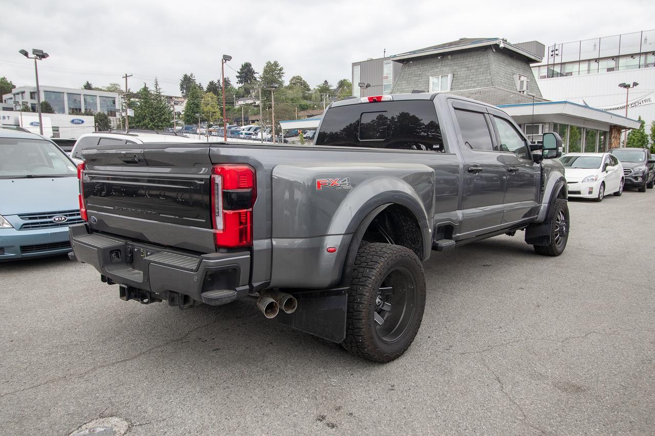 2024 Ford F-450 Platinum 4WD Crew Cab 8' Box Photo4