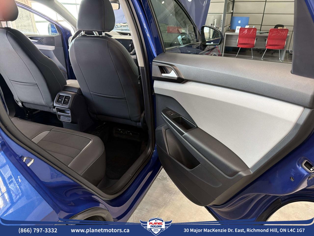 2023 Volkswagen Taos Highline Photo