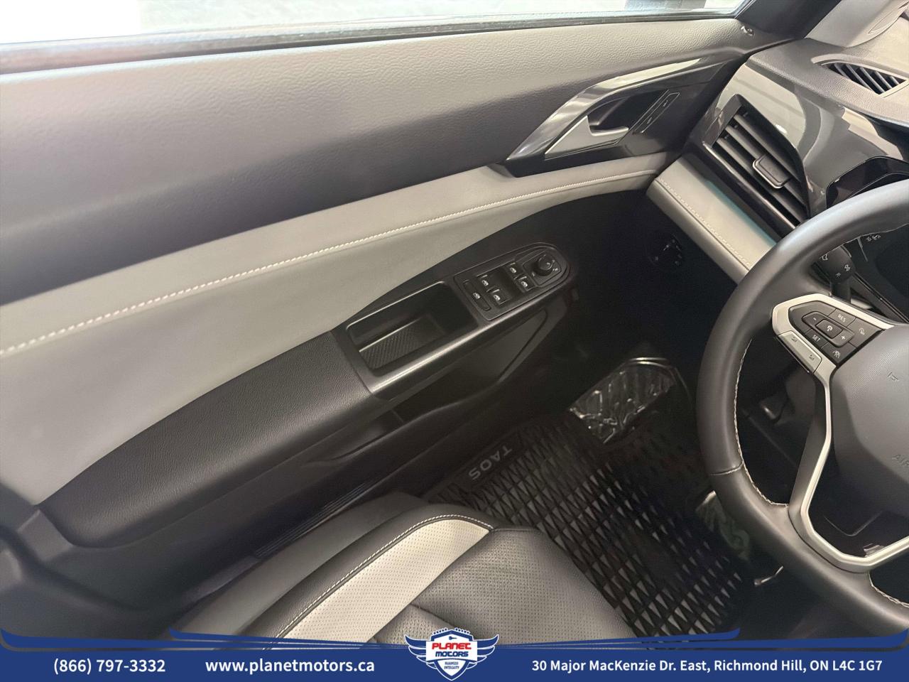 2023 Volkswagen Taos Highline Photo