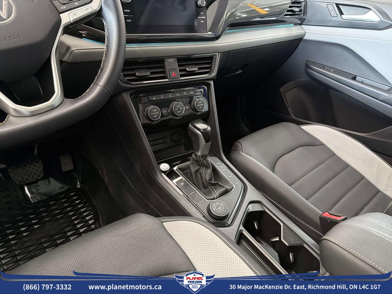 2023 Volkswagen Taos Highline Photo