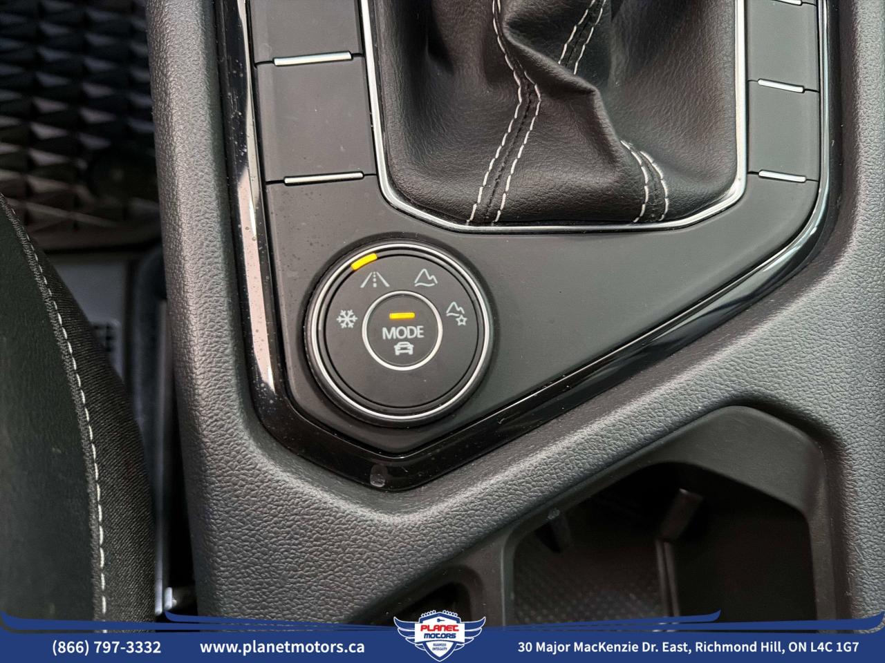 2023 Volkswagen Taos Highline Photo