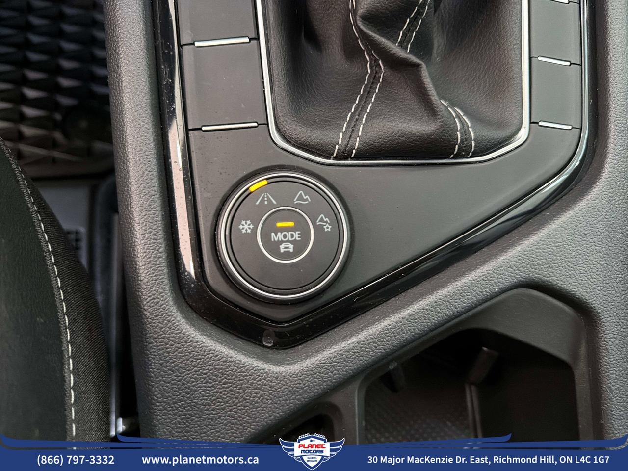 2023 Volkswagen Taos Highline Photo