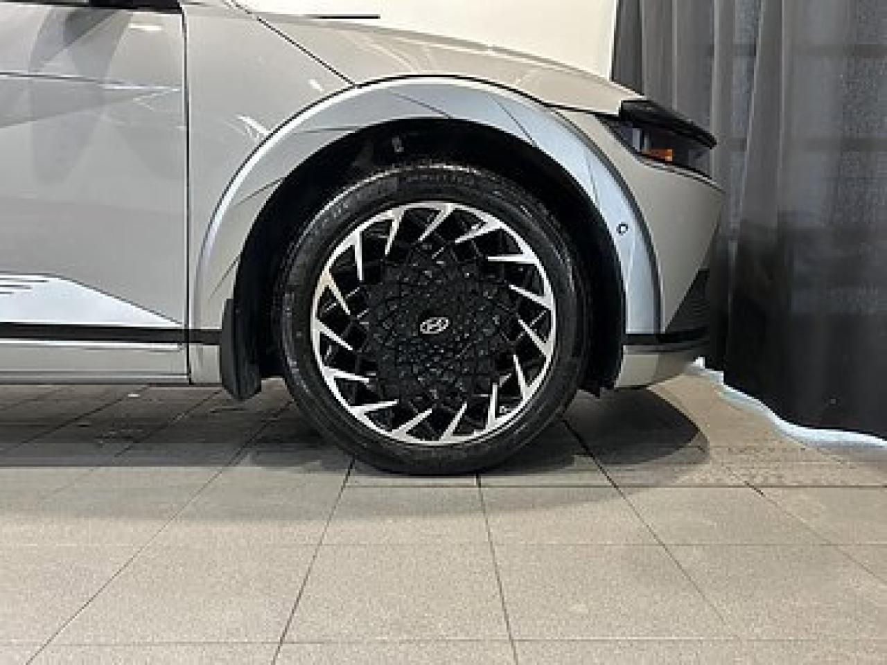 2023 Hyundai IONIQ 5 Preferred Photo