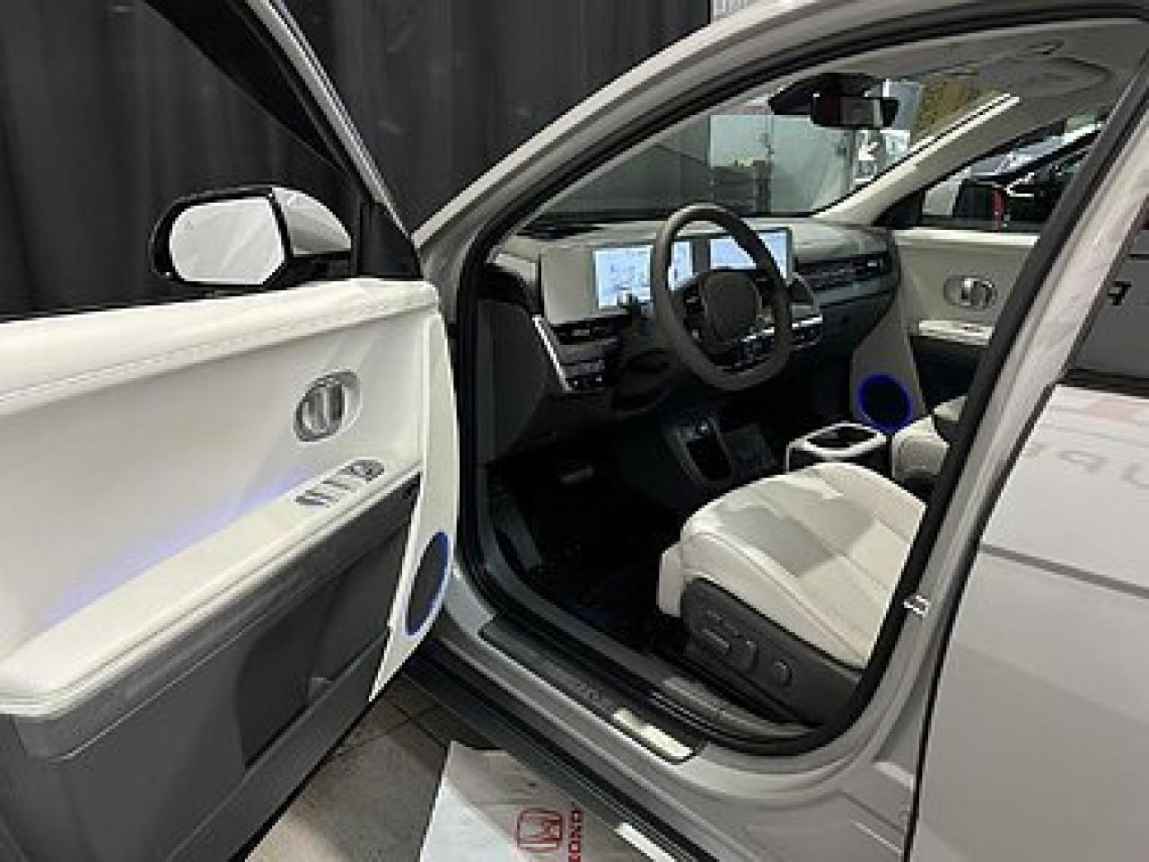 2023 Hyundai IONIQ 5 Preferred Photo