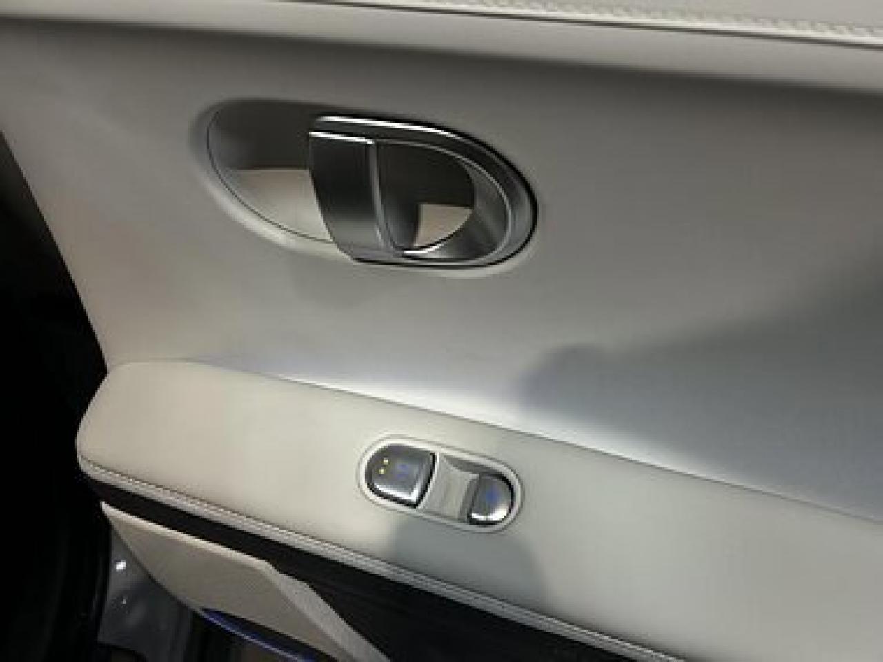 2023 Hyundai IONIQ 5 Preferred Photo