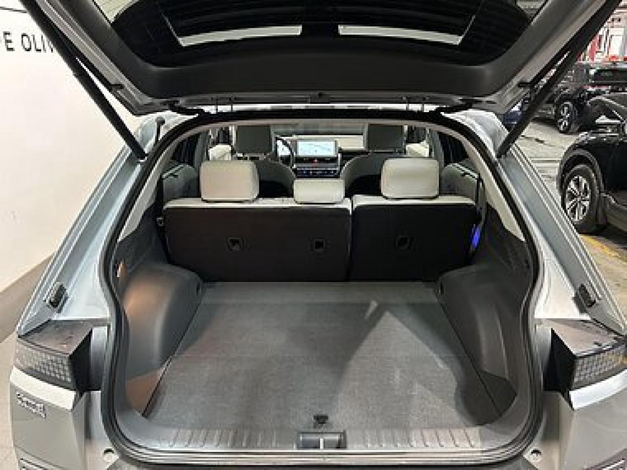 2023 Hyundai IONIQ 5 Preferred Photo